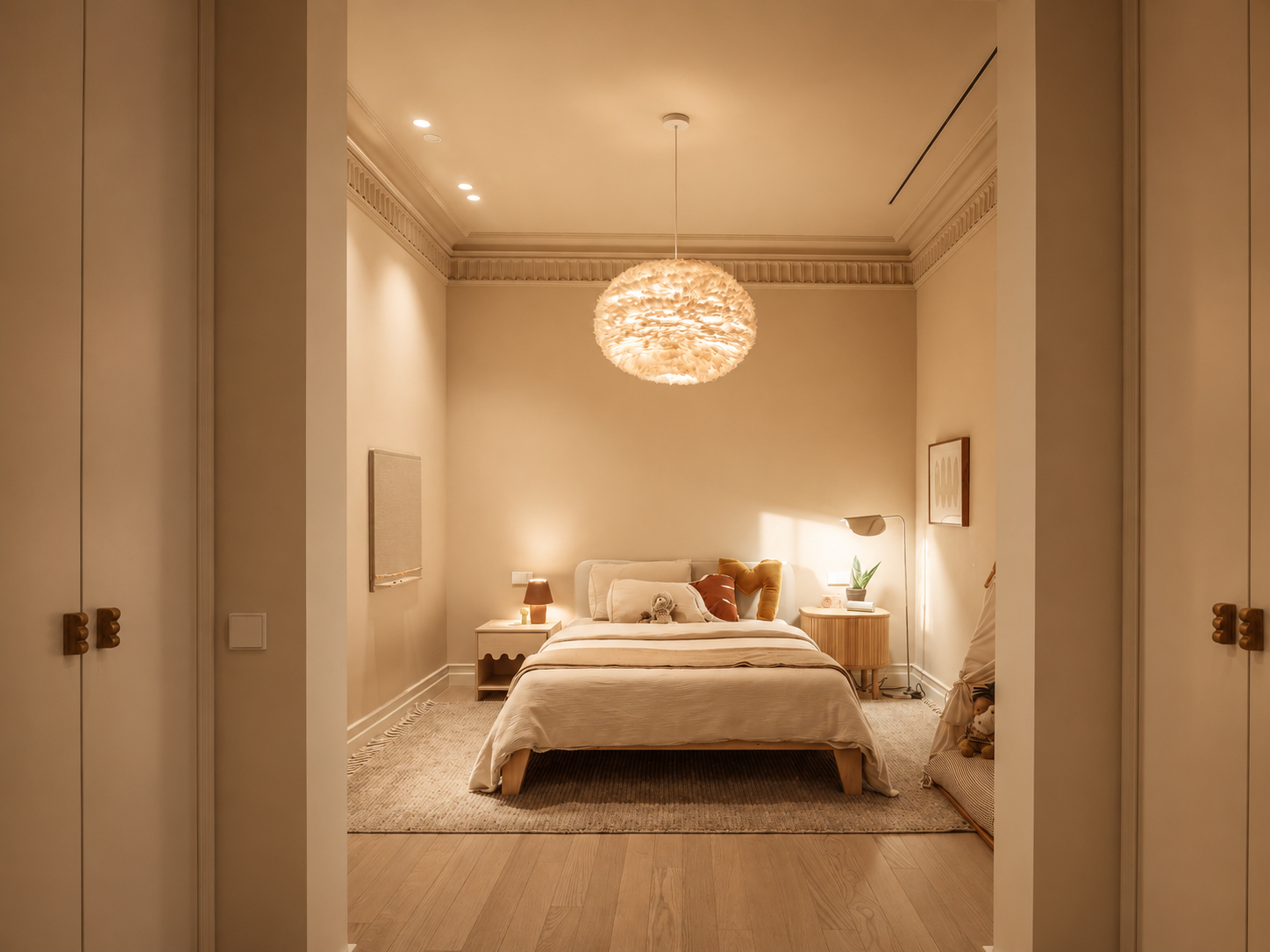 Second bedroom with feather pendant light